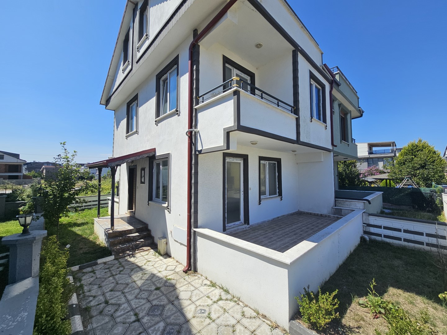 5+1 MÜSTAKİL PARSEL, DENİZE YAKIN FIRSA VİLLA